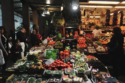 F2012___18592 Seville: mercado de Triana