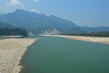 54100F2015___05068 Le Siang à Pasighat, vue vers l'Arunachal