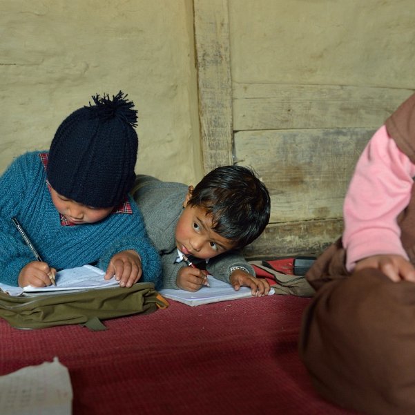 Autour de Shergaon De la frontière avec l'Assam, à Bhalukpong, à Dirang en passant par Shergaon, dans la tribu des Shertukpens.