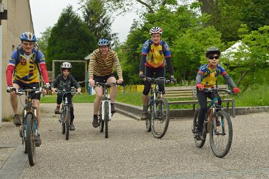 MJC 40 ans Départ des cyclistes