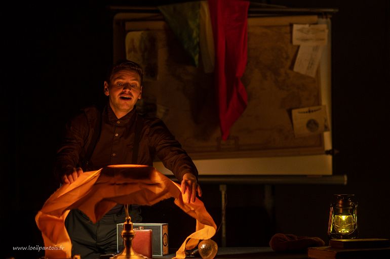MJC Voyage à travers l'Impossible, Cie Art Scenic, mise en scène Franck Morellon avec Edouard Honegger