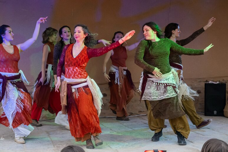 20250322__21010 Spectacle de danses orientales 