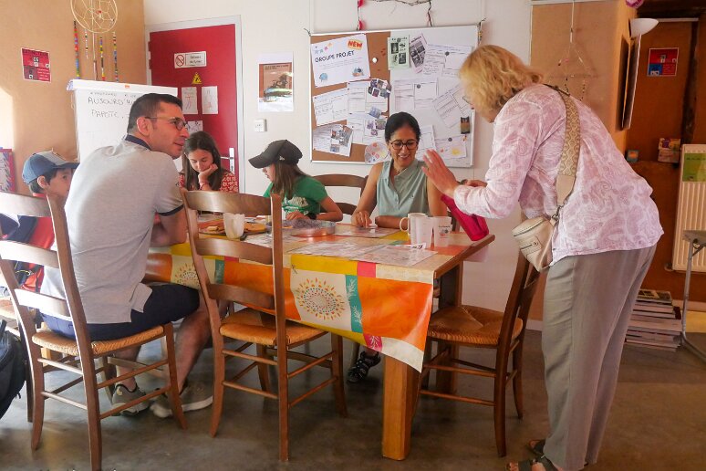 P1144578 - atelier anglais avec Nathalie MJC 50 ans