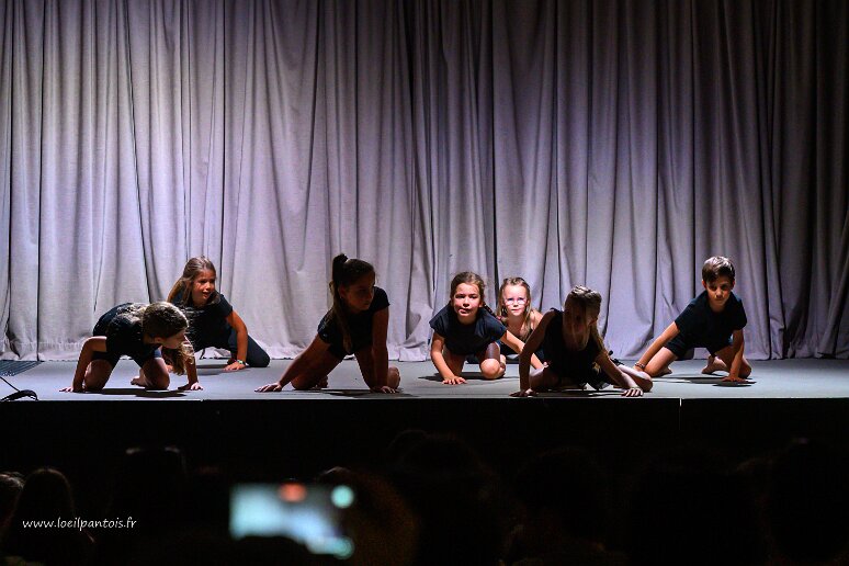 20260620__37775 MJC Fontaines Saint Martin, spectacle de fin d'année, ateliers danse 1 et 2 du mercredi matin, animés par Heloise Pedrinelli