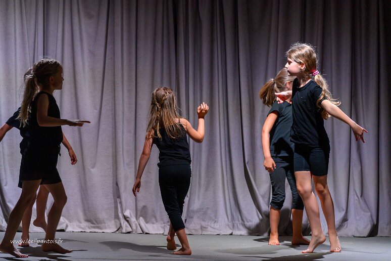 20260620__37789 MJC Fontaines Saint Martin, spectacle de fin d'année, ateliers danse 1 et 2 du mercredi matin, animés par Heloise Pedrinelli