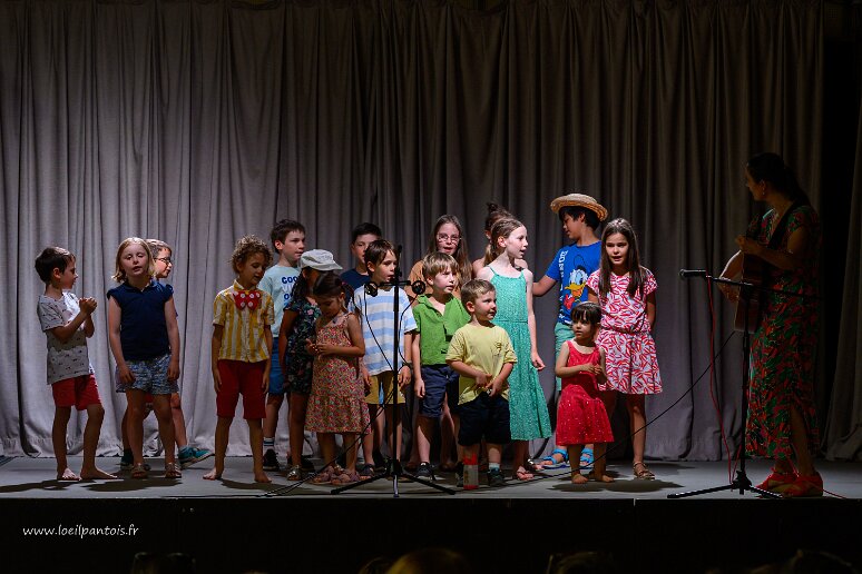 20260620__37745 MJC Fontaines Saint Martin, spectacle de fin d'annnée, groupe éveil musical animé par Elodie Colombier