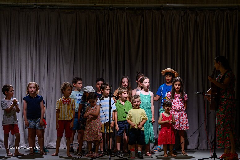 20260620__37746 MJC Fontaines Saint Martin, spectacle de fin d'annnée, groupe éveil musical animé par Elodie Colombier