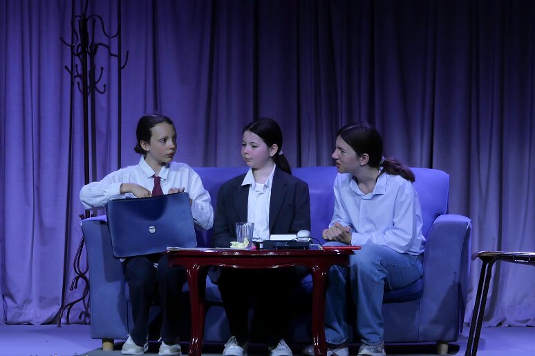 P1134048 Groupe 6e 4e: Le diner de con, pièce de Francis Veber
