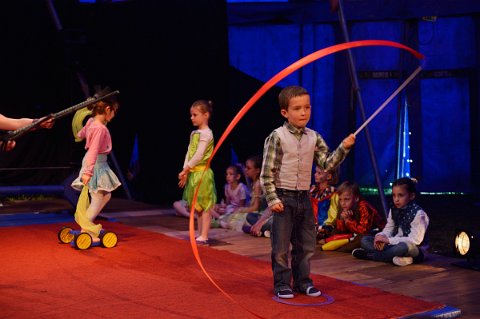 F2013___12078 Un cow boy, une fée, et un clown, atelier cirque