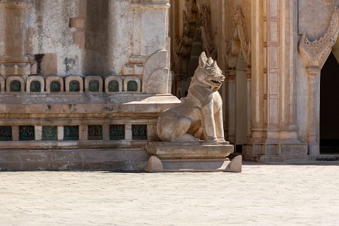 20191120__00023-21 Chien de protection à deux corps du temple d'Ananda