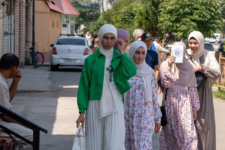 20230605__00272-66 Dans les rues de Maguilan qui est aussi connu comme un bastion de l'islam traditionnel