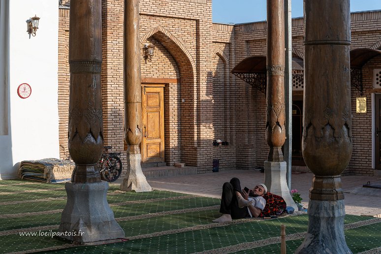 20230529__00525-30 Mosquée derrière le Mausolée Ruhobod