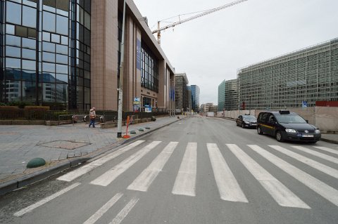 F2014___00413 Rue de la Loi: le quartier de l'Europe. Au premier plan à gauche batiment de la Présidence du conseil de l'Europe