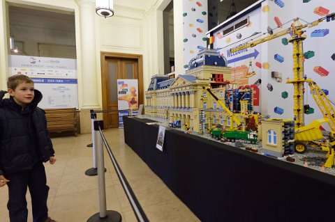 F2014___00558 Palais de la Bourse, exposition