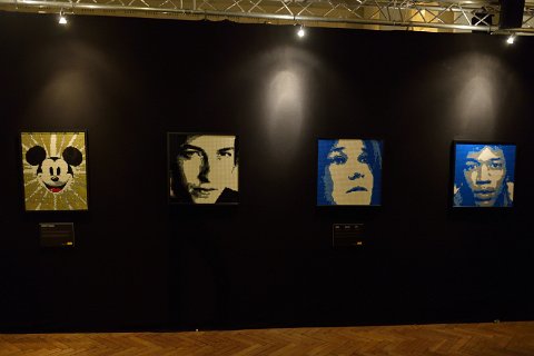 F2014___00574 Palais de la Bourse, exposition