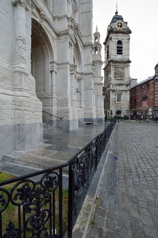 F2014___00549 Eglise Ste Catherine et sa tour horlogère