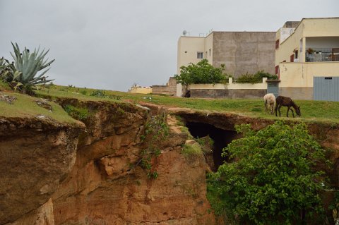 000F2013___08328 Bhalil, carrières au bord du village