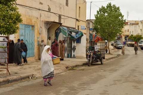 080F2013___08370 Bhalil, centre village