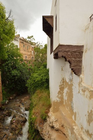 150F2013___08402 Sefrou, oued Agay dans la traversée de la ville