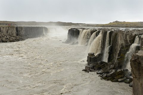 19250F2013___16447 Selfoss d'un peu plus près.