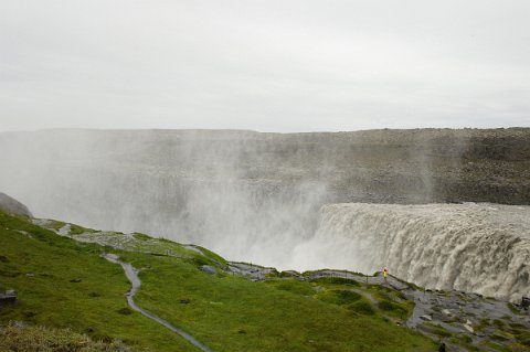 19290F2013___16463 Quelques centaines de mètres plus bas, Dettifoss, depuis le Belvédère Ouest