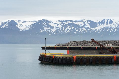 20250F2013___16552 Vue du Viknafjöll depuis Husavik