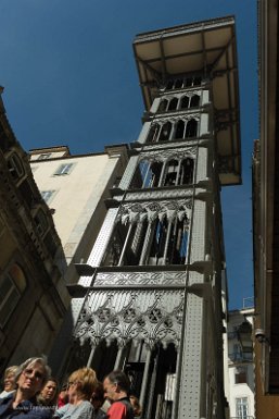 Lisbonne 2 mai 2017 Elevator San Justa, construit en 1902 par l'ingénieur franco-portugais Raoul Mesnier du Ponsard (sans aucun lien avec Eiffel)