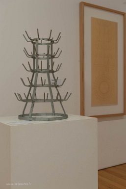 Lisbonne 1er mai 2017 Marcel Duchamp, le porte bouteilles, (1914-1964)