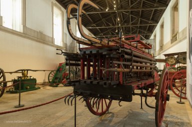 Lisbonne 30 avril 2017 Belèm, ancien musée des carosses, grande échelle de pompiers