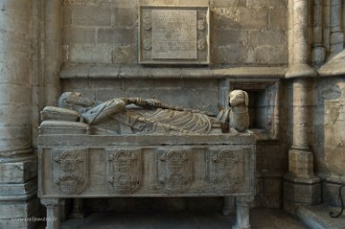 Lisbonne 1er mai 2017 Sé Patriarcal (cathédrale de Lisbonne), chapelle de S. Cosme et S. Damião, sarcophage de Lopo Fernandes (1349)