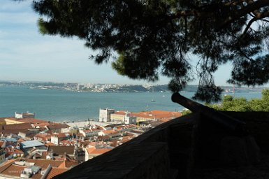 Lisbonne 3 mai 2017 Castelo de São Jorge, belvédère, vue sur la place du commerce et le Tage