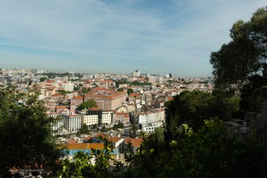 Lisbonne 3 mai 2017 Castelo de São Jorge, vue sur l'hopital São José et le nord de la ville
