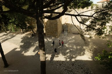 Lisbonne 3 mai 2017 Castelo de São Jorge, cour du chateau fort