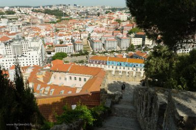Lisbonne 3 mai 2017 Castelo de São Jorge, étonnante tour Saint Laurent à l'extérieur des remparts.