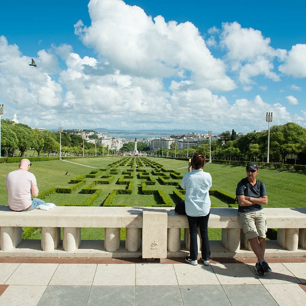 Autour du Musée Gulbenkian Tout au Nord de Lisbonne, au bout de l'Avenue de la Liberté, se trouve le beau parc Edouard VII. Mais quel visiteur...