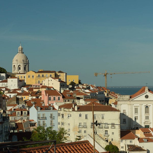 Alfama, Graça, Mouraria Le coeur historique et touristique de la ville, tout en collines, en escaliers, en montées et descentes. Des lieux...