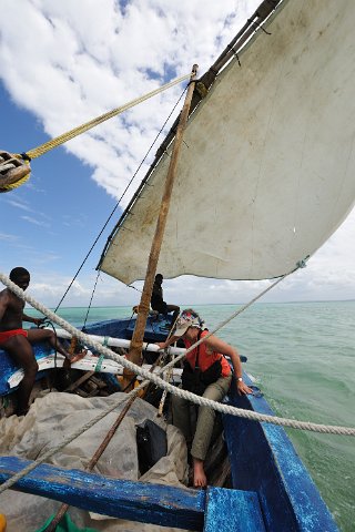 _100000-F2010___7242 Mozambique, En boutre De Ibo à Guludo