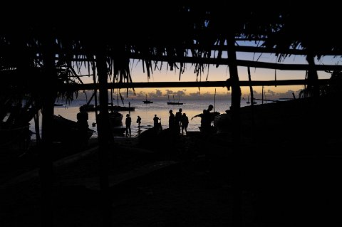 _316000-F2010___8881 Mozambique, Mocimboa di Praia, le Port au petit matin