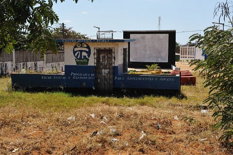 _395000-F2010___9479 Mozambique, Pemba, le taux d'incidence du VIH sur la population est d'environ 12% (France 0.3%) touchant plus de 2 millions de personnes, l'un des taux les plus...