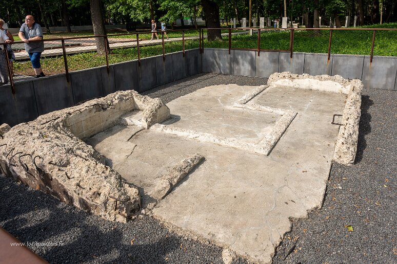 DSC_3460 Westerplatte, poste de garde N°5, construit en 1934, détruit par un bombardement avec 7 de ses occupants tués, le 2 septembre 1939