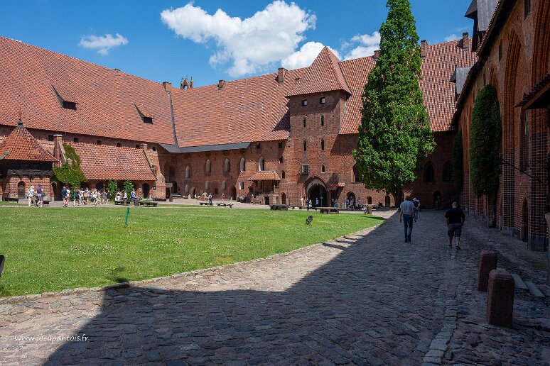 DSC_3131 Chateau de Malbork, cour du chateau moyen, XIVe s