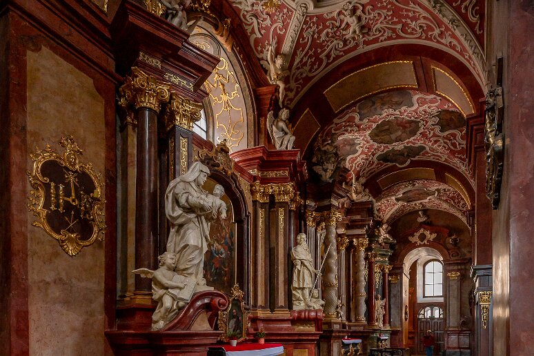 DSC_3953 Basilique Notre Dame du perpétuel secours, nef latérale