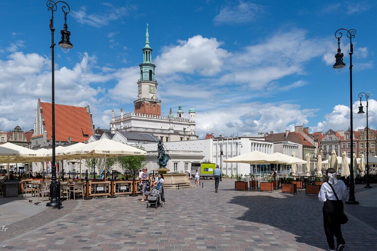 DSC_4004 Place du vieux marché