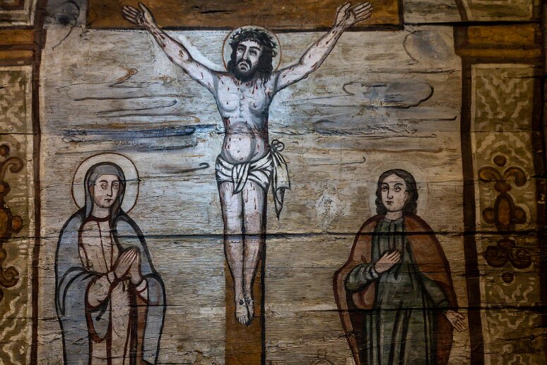 DSC_1527 Eglise St Léonard (XVe s, classée UNESCO) à Lipnica Murowana: derrière l'autel: la crucifixion