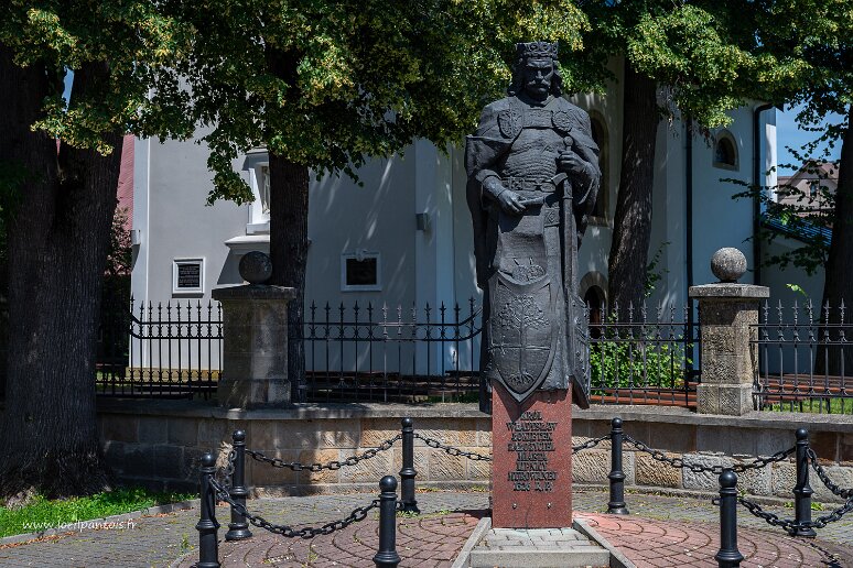 DSC_1537 Lipnica Murowana: monument à Stanislas 1er le bref (1261-1333, Władysław I Łokietek en polonais), père de Casimir le grand.
