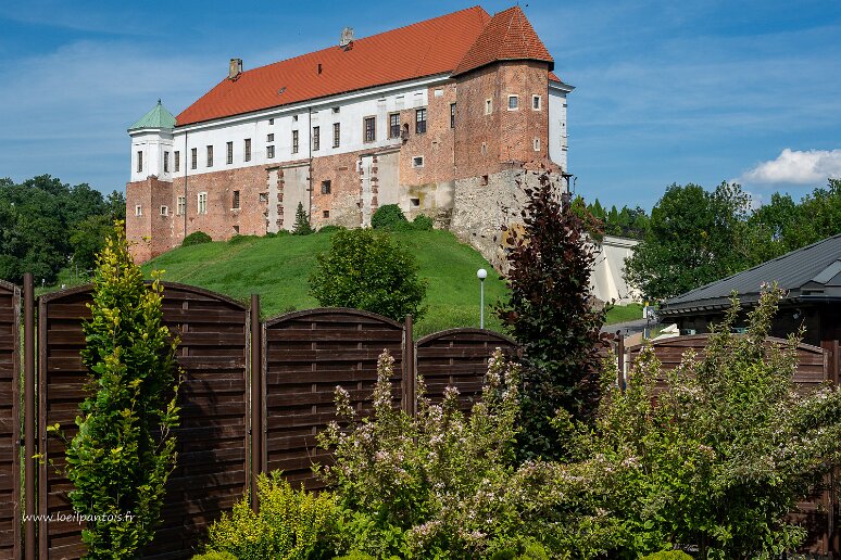 DSC_1806 Chateau de Sandomierz: construit par Casimir le grand au XIVe s, agrandi au XVIe, il ne susbiste que cette aile après les destructions des suédois au XVIIe s....