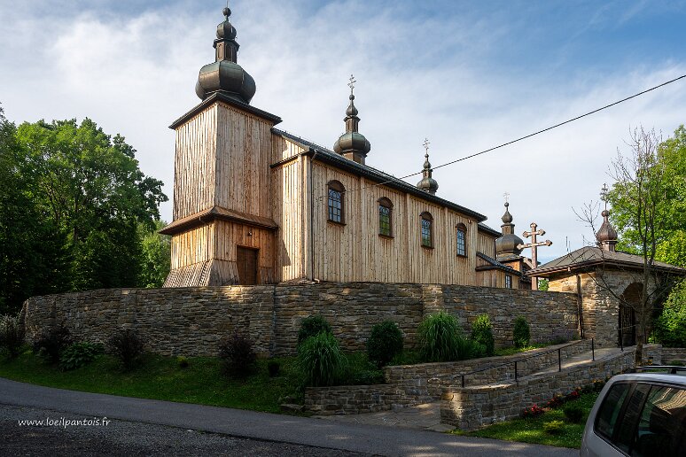 DSC_1741 Eglise de Morochov construite par les gréco-orthodoxes en 1837, abandonnée lors de l'expulsion de la population ukrainienne en 1946-1947, utilisée alors comme...