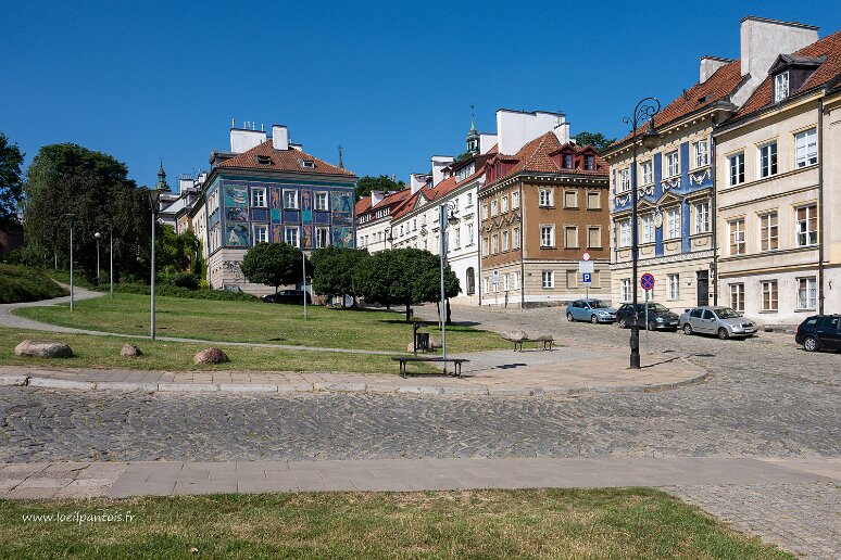 DSC_2472 Vue sur la rue Mostowa, restauration discutée, à partir de 1951