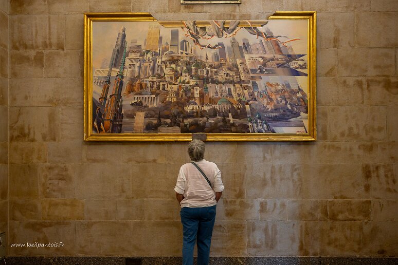 DSC_2797 Pälais de la culture et de la science: hall d'entrée:Ma Varsovie subconsciente, Charles Billich (1934- ) peintre australien d'origine croate, 1998
