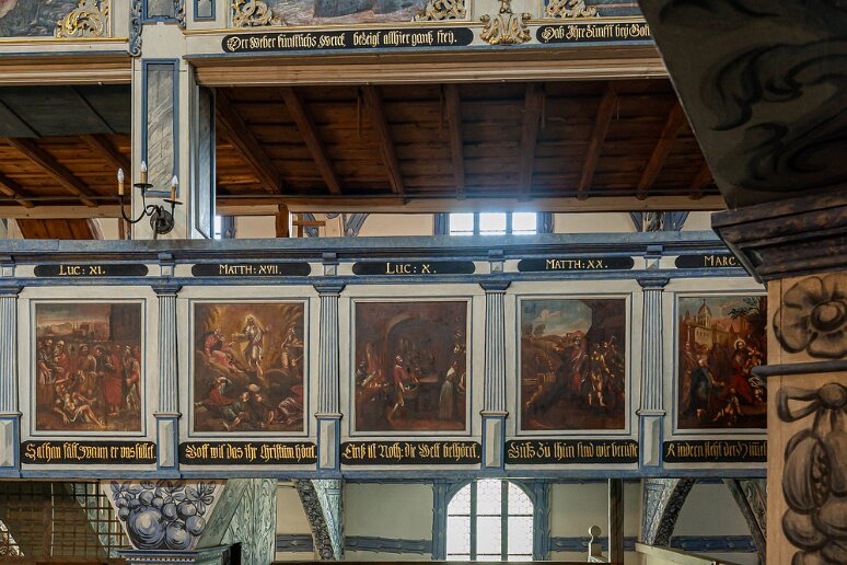 DSC_0205 Eglise de Jawor, exemples de peintures des galeries latérales